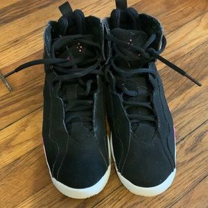 Jordan True Flight
Black Fuchsia Blast White